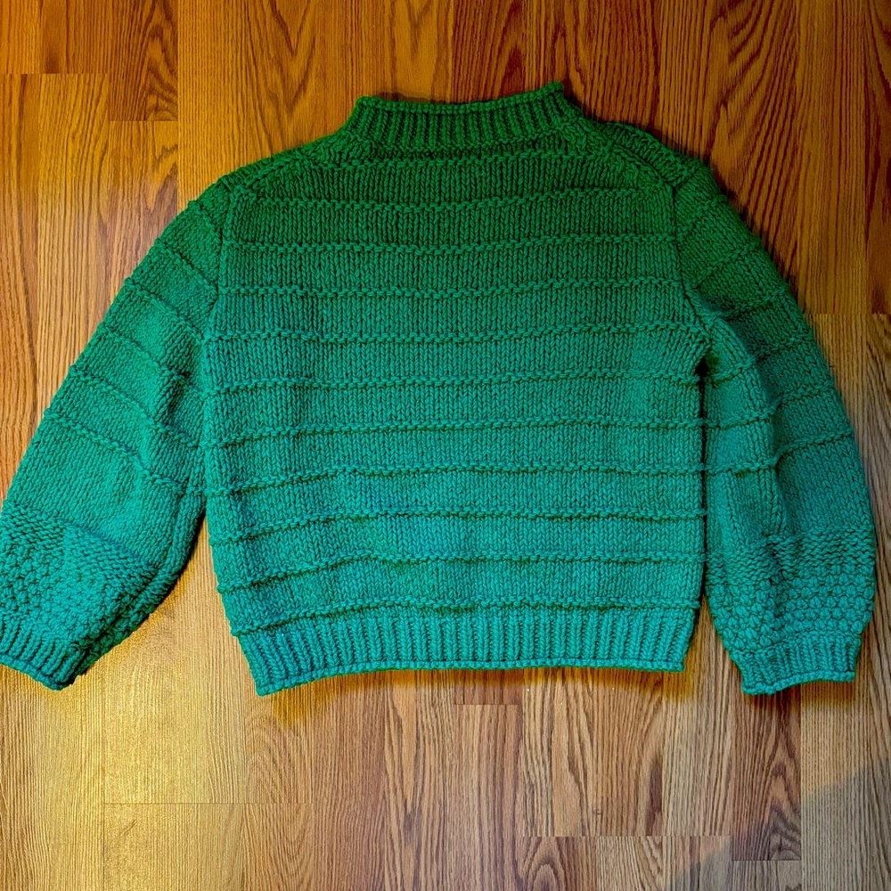 Lou & Grey cozy green sweater 🎄